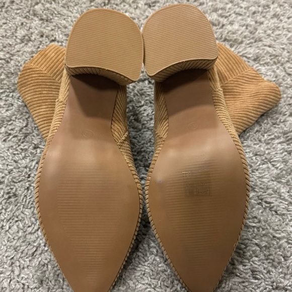 Boohoo corduroy Booties Sz 40 (9.5) - Picture 3 of 4